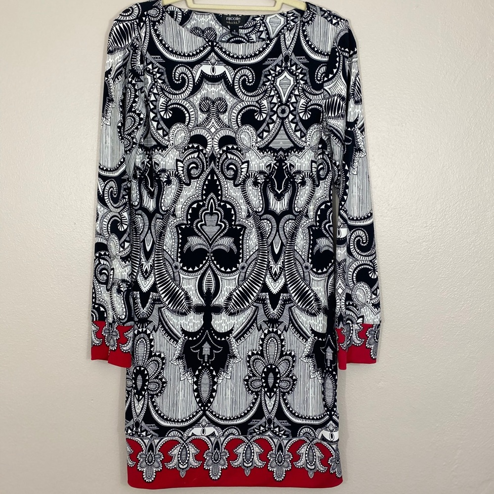 Black and red pattered dress